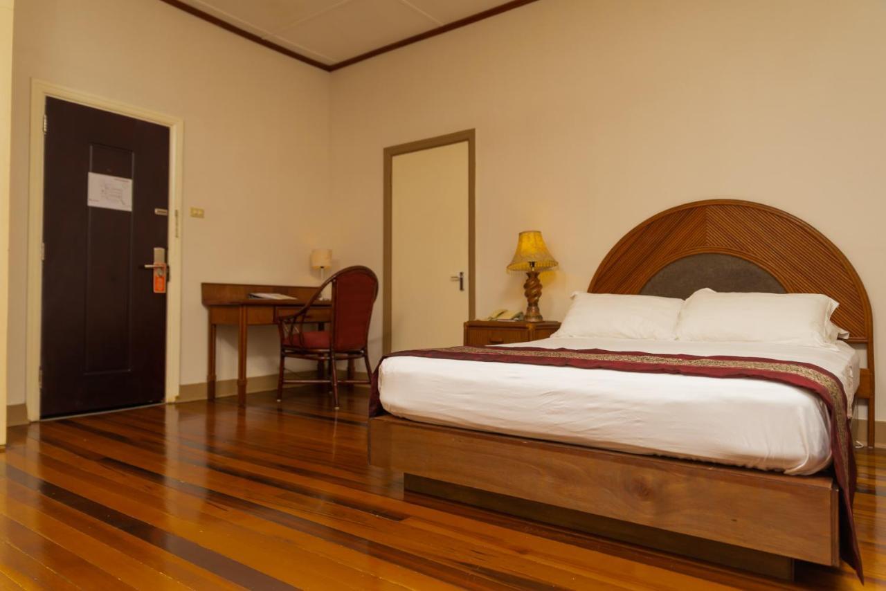 Herdmanston Lodge Hotel Georgetown Extérieur photo